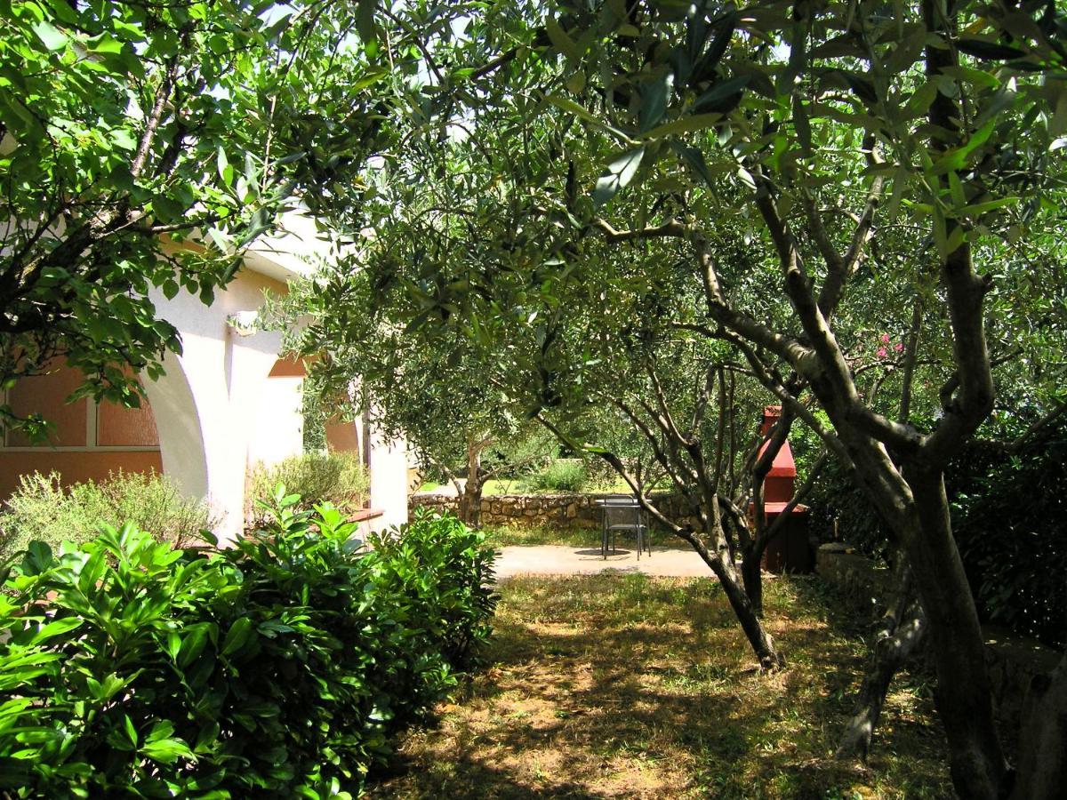 Apartments Sokolovic Krk Town Exterior foto