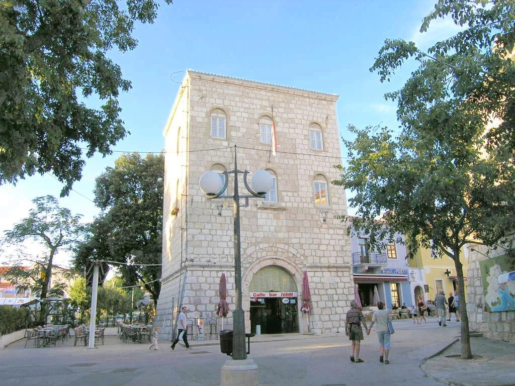 Apartments Sokolovic Krk Town Exterior foto