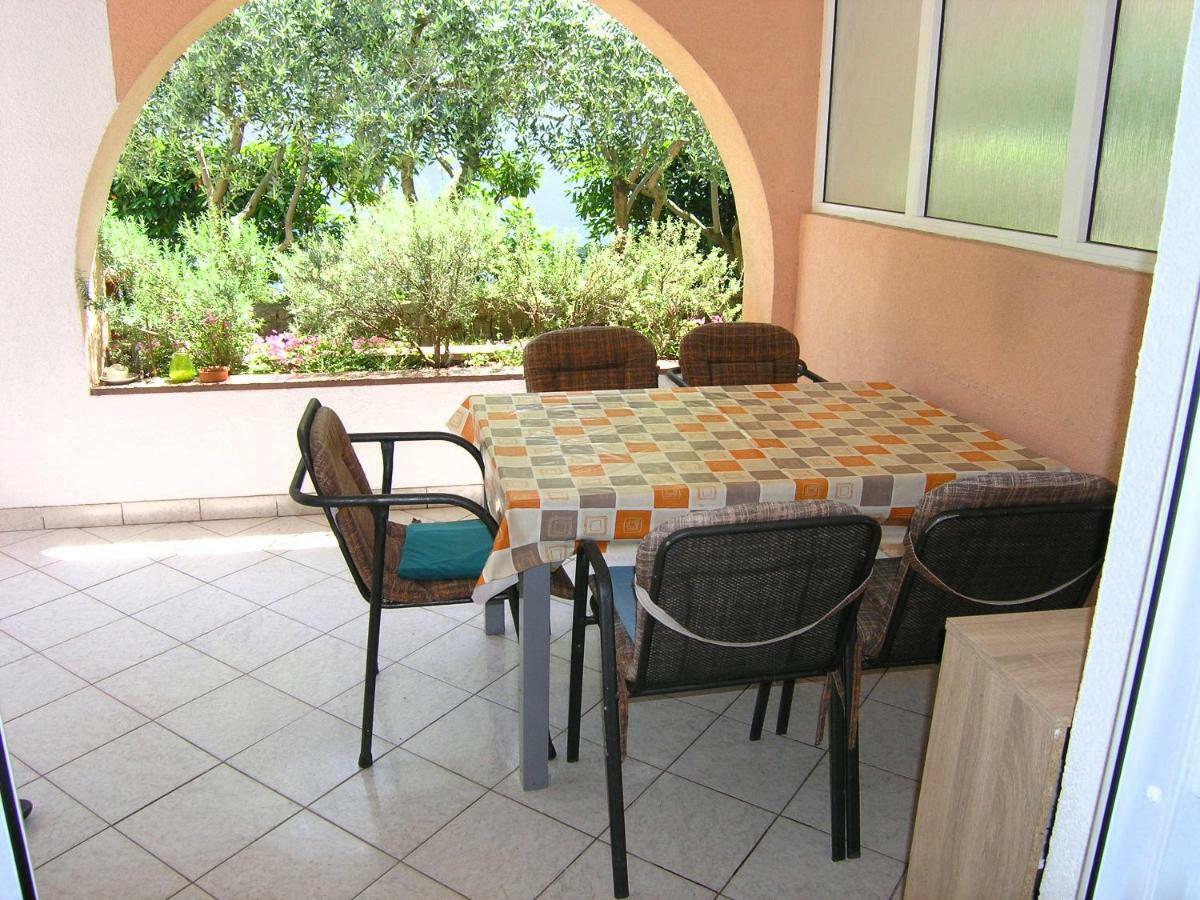 Apartments Sokolovic Krk Town Exterior foto